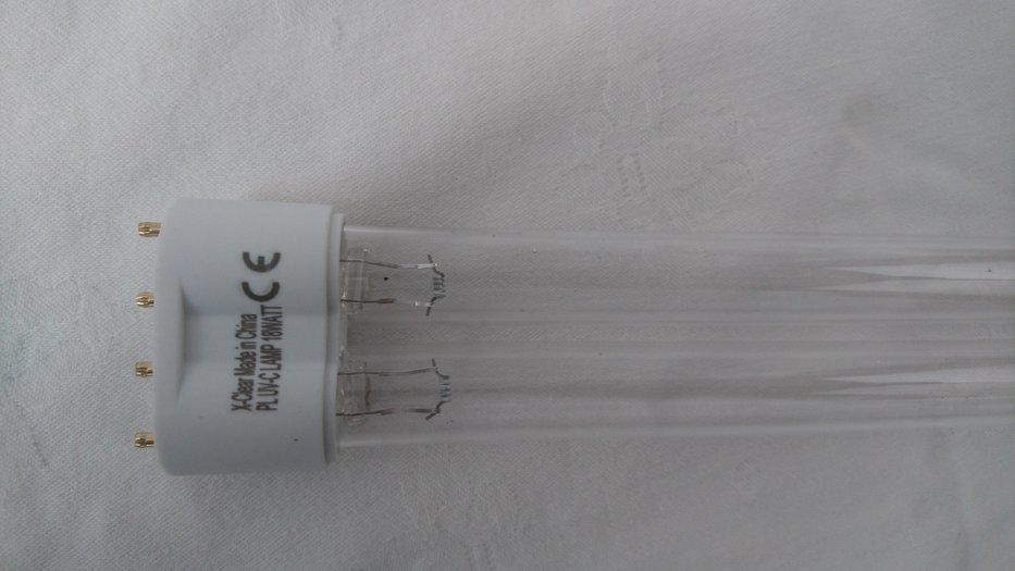 AquaForte Xclear 18 watt Sierviskwekerij Boerma is de grootste koikwekerij van Noord Nederland.